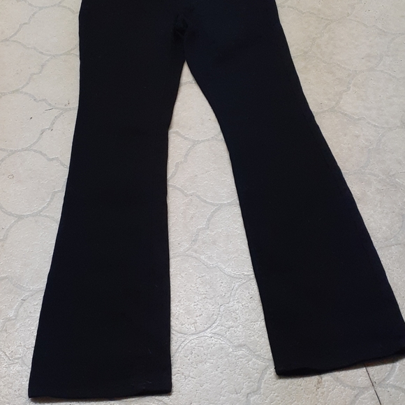 NWOT black, mid rise, bootcut/semi flared Jeans 🖤 - Picture 4 of 8